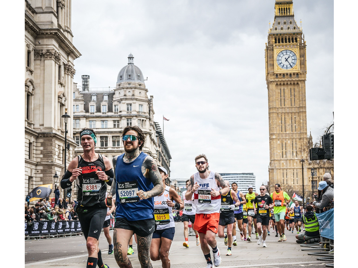 Londen marathon langs de Big Ben