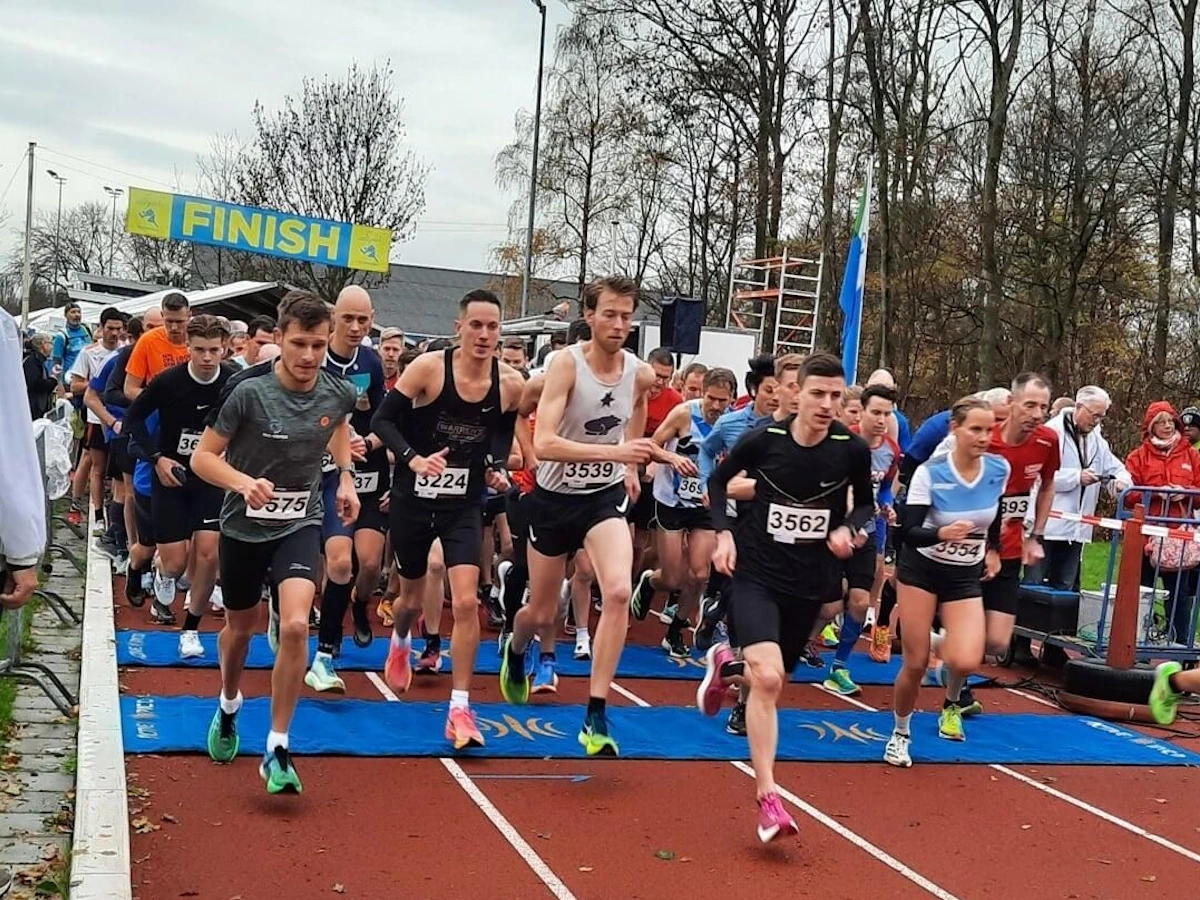 Marathon Spijkenisse Peter op de baan